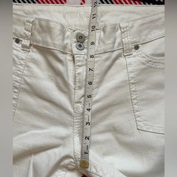 Maurices vintage white flare jeans 2 button - Picture 7 of 9